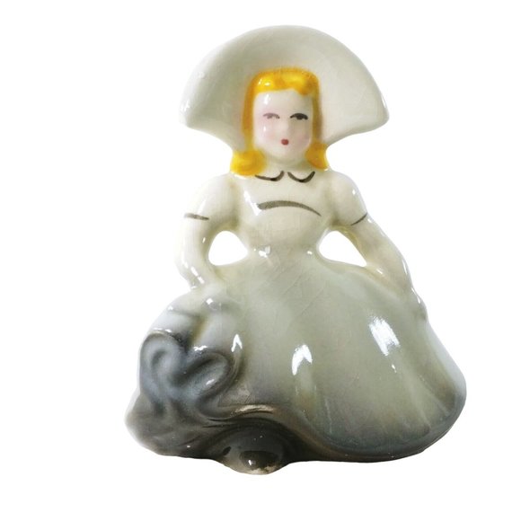 Planter Girl Bonnie Lass with Hat Ceramic 5.5" - Picture 1 of 6